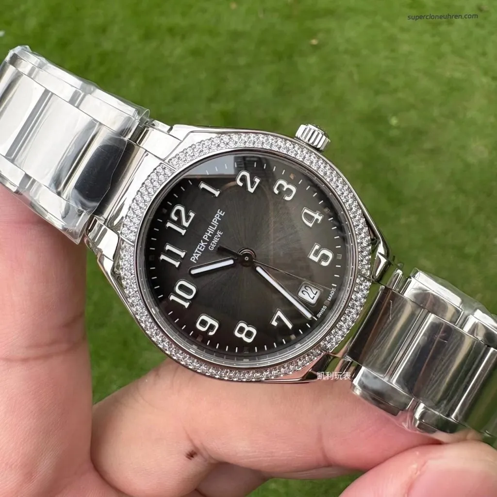 1:1 Super Clone Uhr Patek Philippe Twenty~4 7300/1200A-010 Grau Diamant-Lünette Damenuhr 36mm