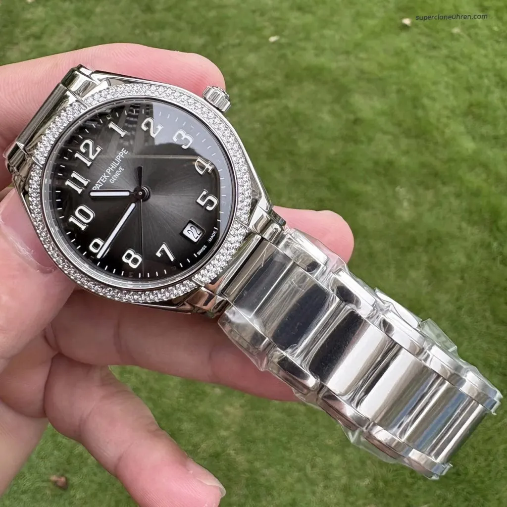 1:1 Super Clone Uhr Patek Philippe Twenty~4 7300/1200A-010 Grau Diamant-Lünette Damenuhr 36mm