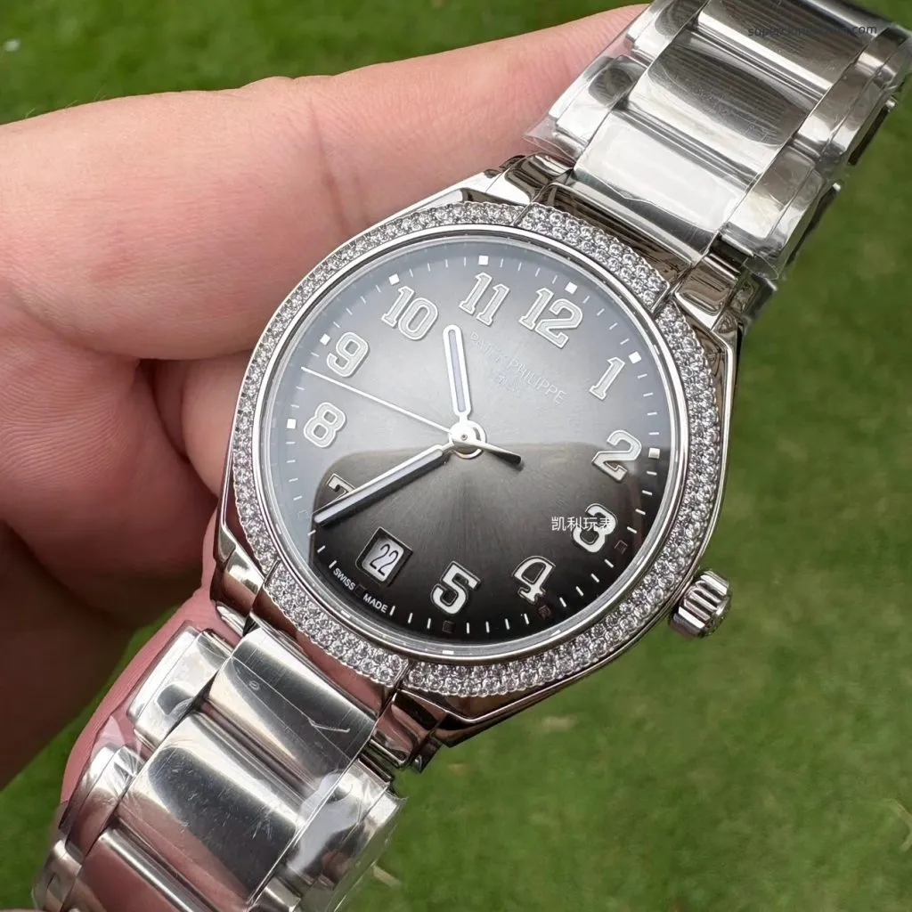 1:1 Super Clone Uhr Patek Philippe Twenty~4 7300/1200A-010 Grau Diamant-Lünette Damenuhr 36mm