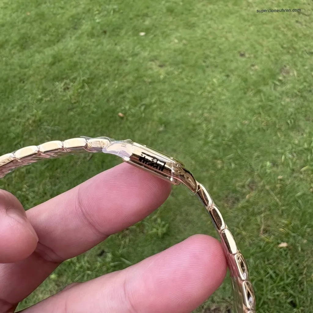 1:1 Super Clone Uhr Cartier Panthère Mini WGPN0036 Gelbgold 25×19 mm