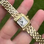 1:1 Super Clone Uhr Cartier Panthère Mini WGPN0036 Gelbgold 25×19 mm