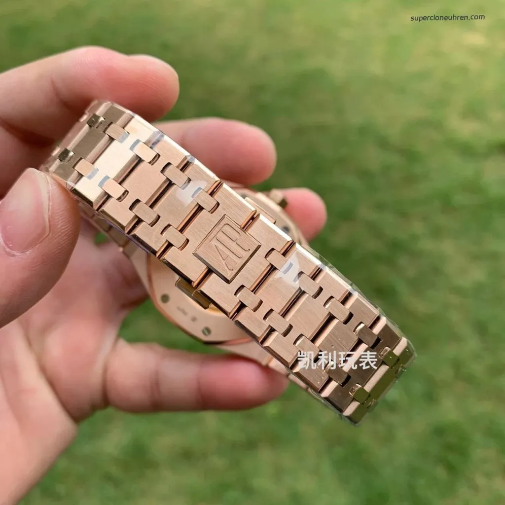1:1 Super Clone Uhr Audemars Piguet Royal Oak 15407OR Rotgold Skelett-Zifferblatt 41mm