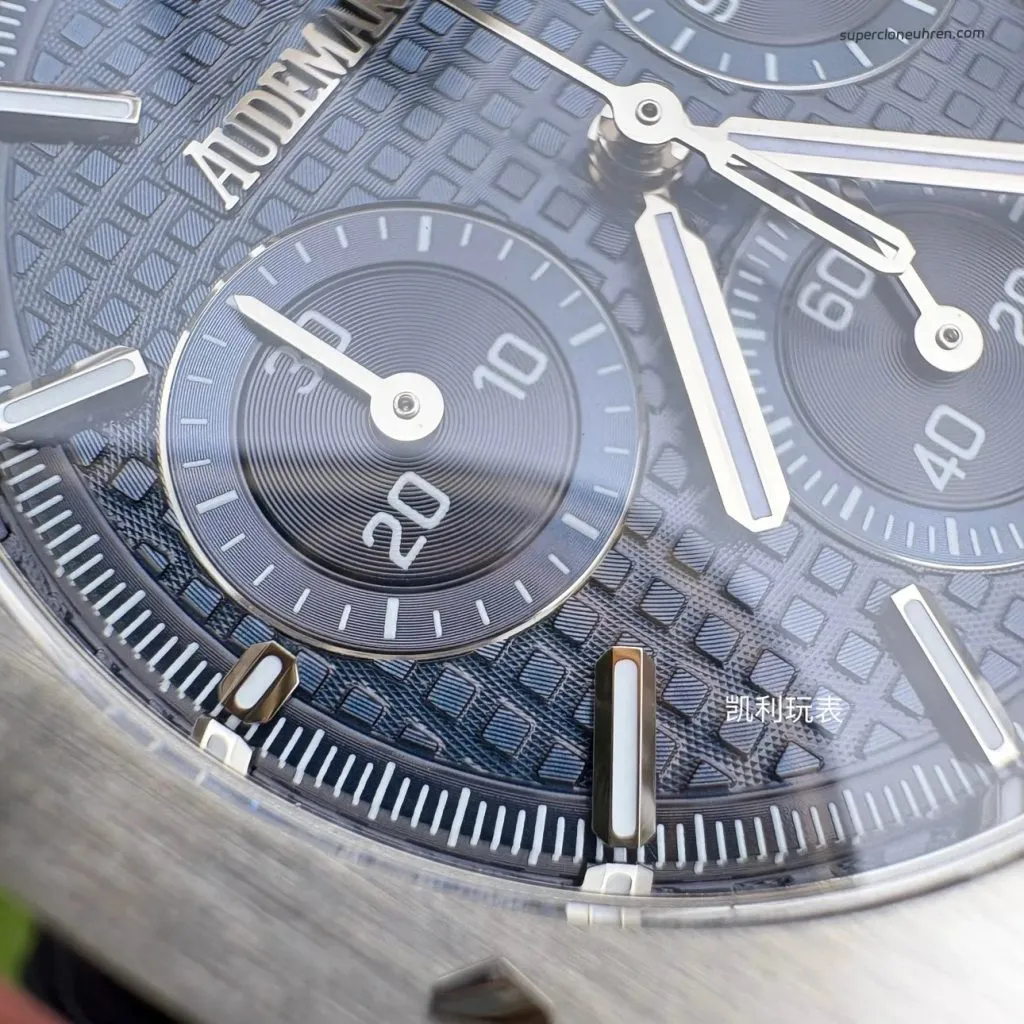 1:1 Super Clone Uhr Audemars Piguet Royal Oak 26240ST.OO.1320ST.05 Blaues Zifferblatt Edelstahl 41mm