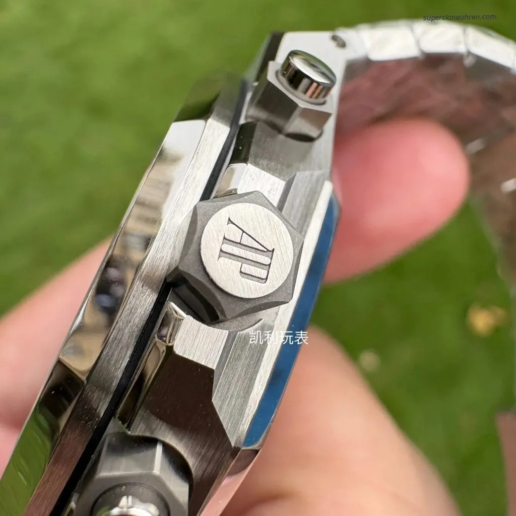 1:1 Super Clone Uhr Audemars Piguet Royal Oak 26240ST.OO.1320ST.05 Blaues Zifferblatt Edelstahl 41mm