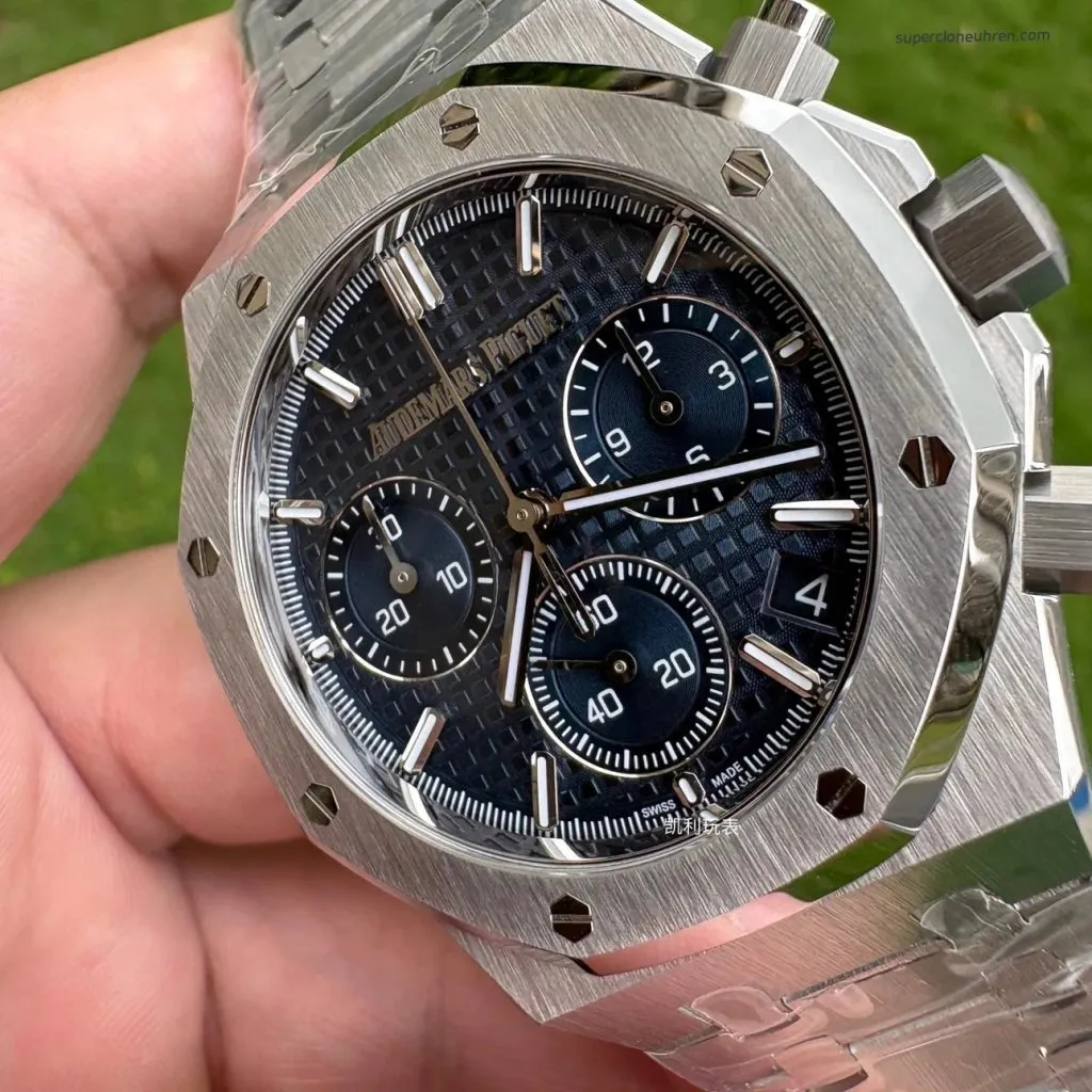 1:1 Super Clone Uhr Audemars Piguet Royal Oak 26240ST.OO.1320ST.05 Blaues Zifferblatt Edelstahl 41mm