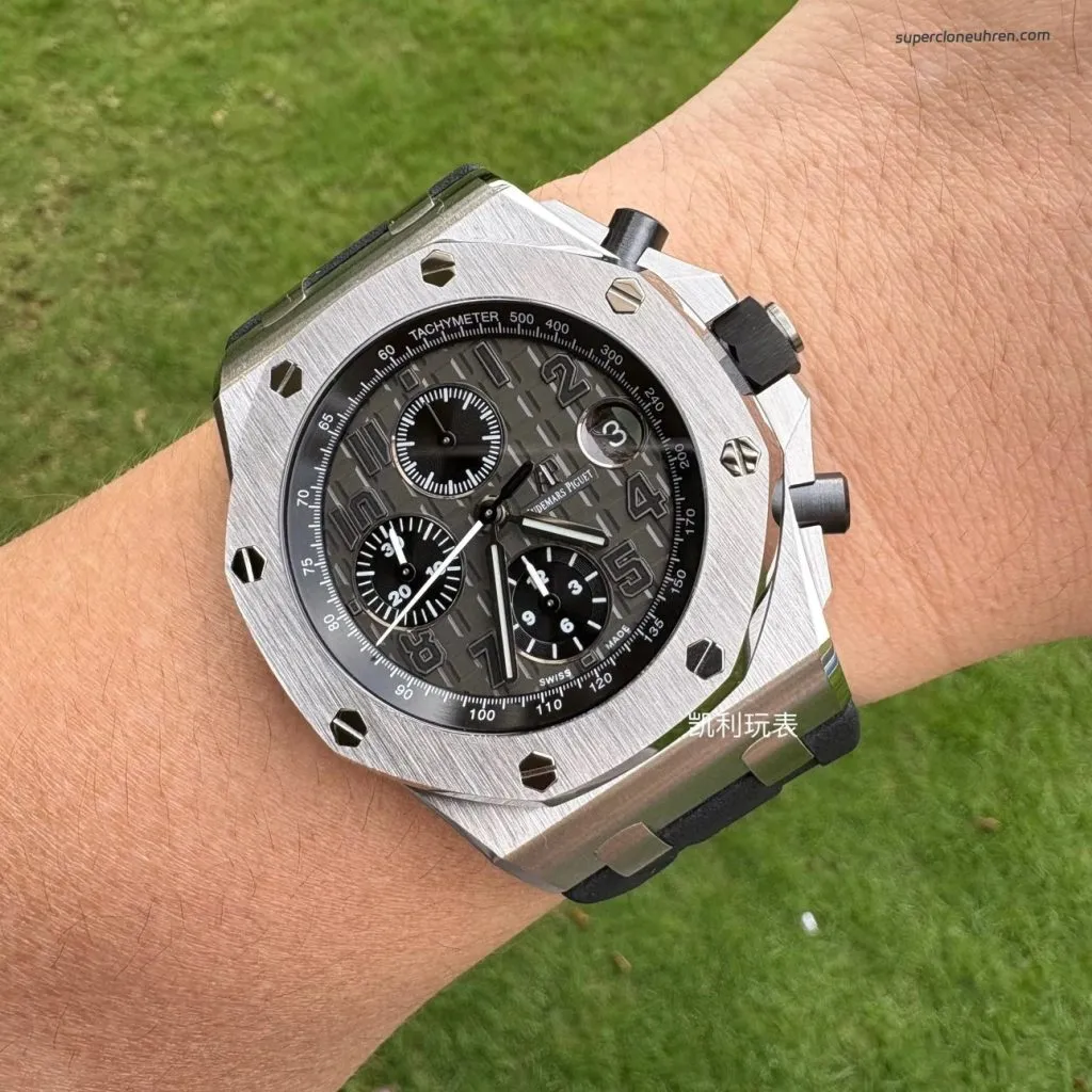 1:1 Super Clone Uhr Audemars Piguet Royal Oak Offshore 26470ST.OO.A104CR.01 Grau 42mm
