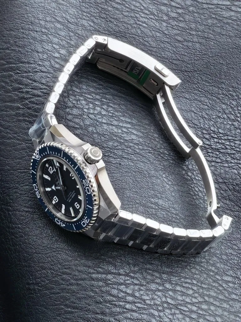 1:1 Super Clone Uhr Omega Seamaster Planet Ocean 217.30.42.21.01.002 Edelstahl 42mm