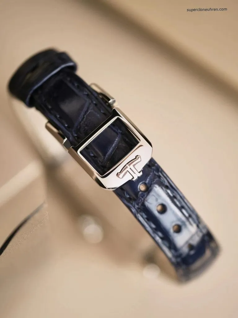 1:1 Super Clone Uhr Jaeger-LeCoultre Reverso Q3288422 mit echten Diamanten und Krokodillederarmband