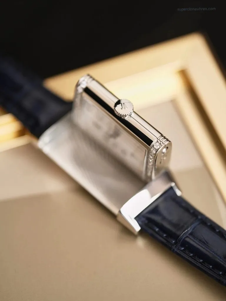 1:1 Super Clone Uhr Jaeger-LeCoultre Reverso Q3288422 mit echten Diamanten und Krokodillederarmband