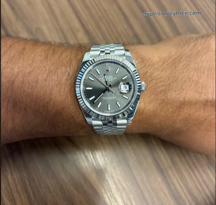 VSF Rolex Datejust 126334 V2 im Test: Fluted Lünette, Dandong 3235 und warum diese Uhr 2026 mein meistverkauftes Modell ist