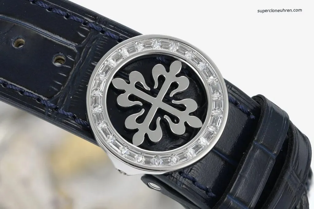 1:1 Super Clone Uhr Patek Philippe Grand Complications 6104G-001 Weißgold mit Diamanten 44mm