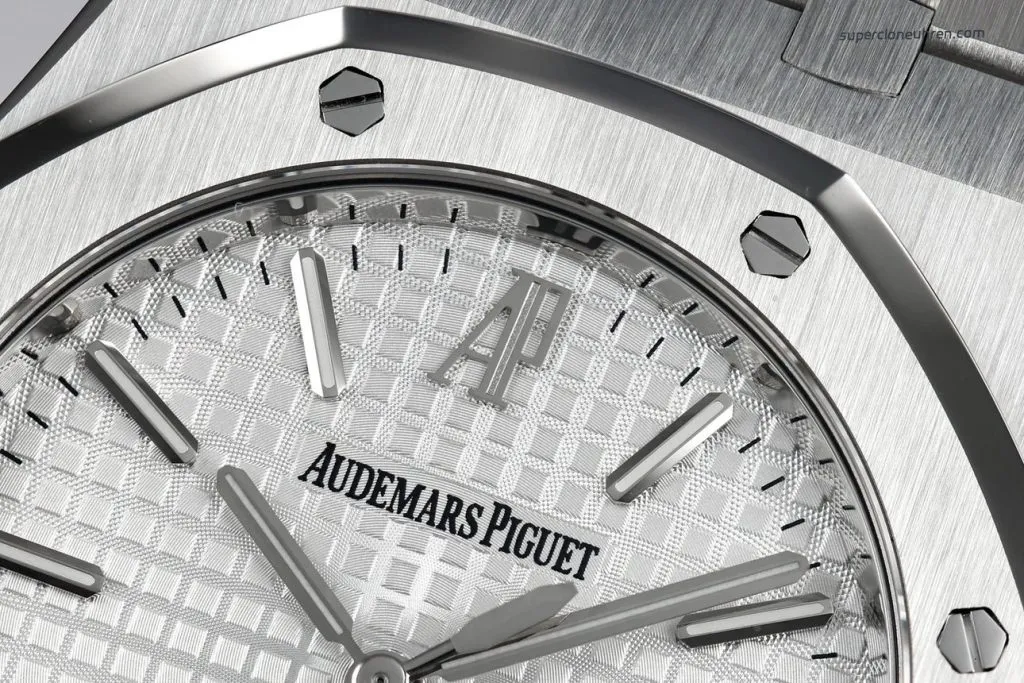 1:1 Super Clone Uhr Audemars Piguet Royal Oak 15300ST.OO.1220ST.01 Gebürstetes Edelstahlgehäuse 39mm