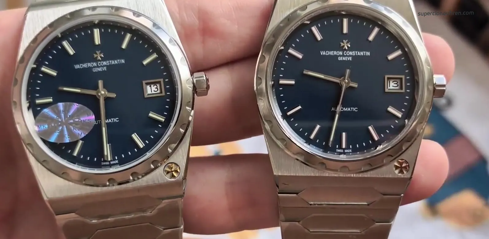 Goldenes Malteserkreuz bei 5 Uhr auf der Lünette der Vacheron 222