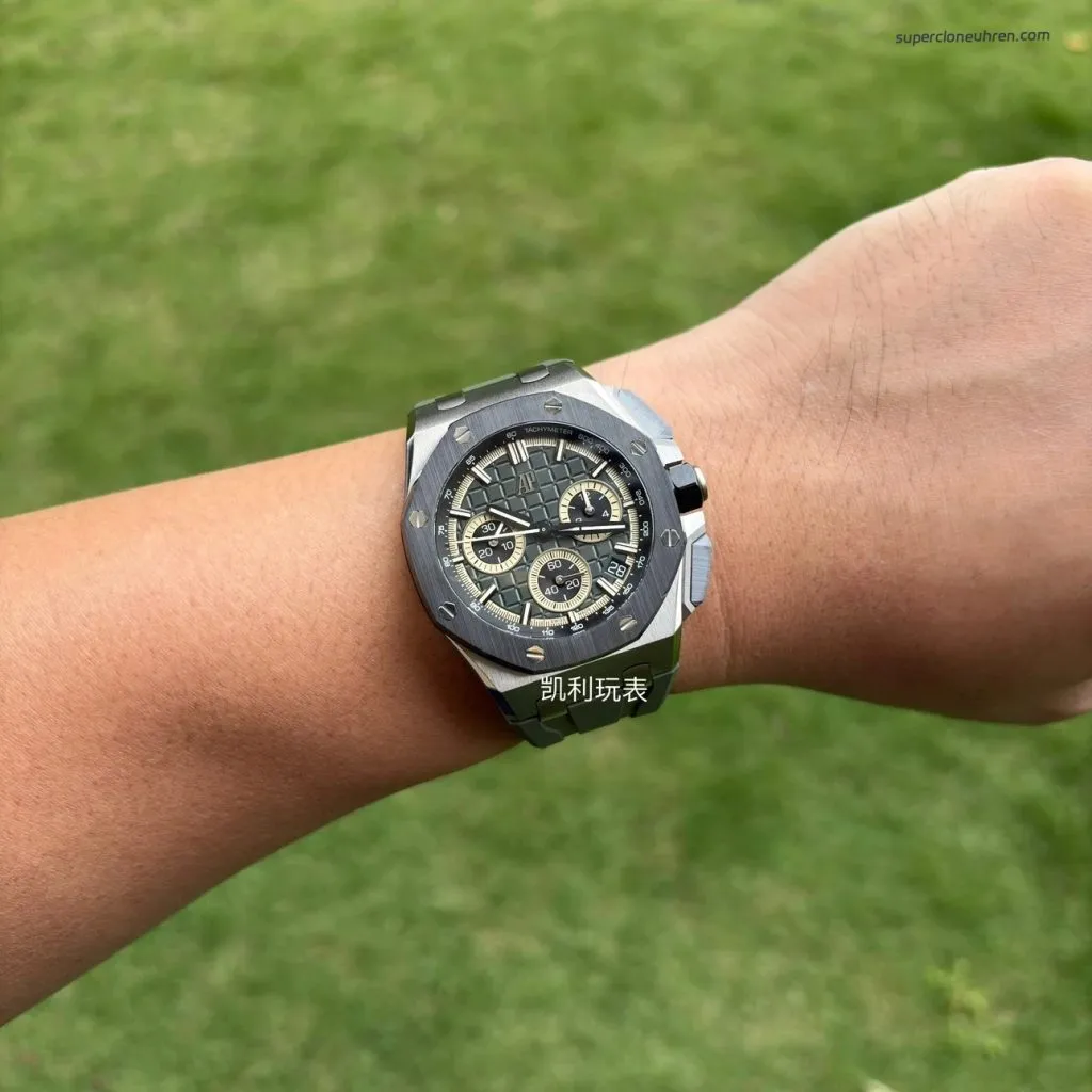 1:1 Super Clone Uhr Audemars Piguet Royal Oak Offshore 26420 Khaki-Grün Titan 43mm