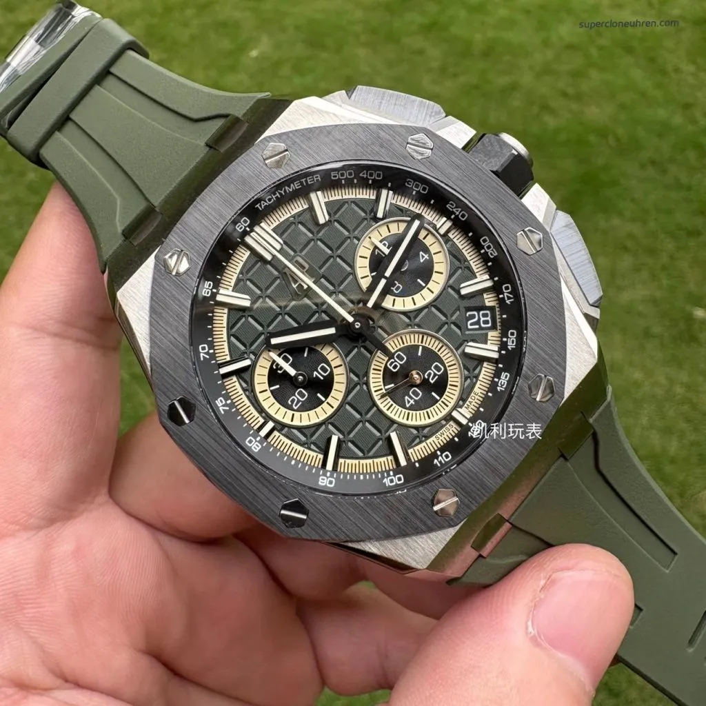 1:1 Super Clone Uhr Audemars Piguet Royal Oak Offshore 26420 Khaki-Grün Titan 43mm