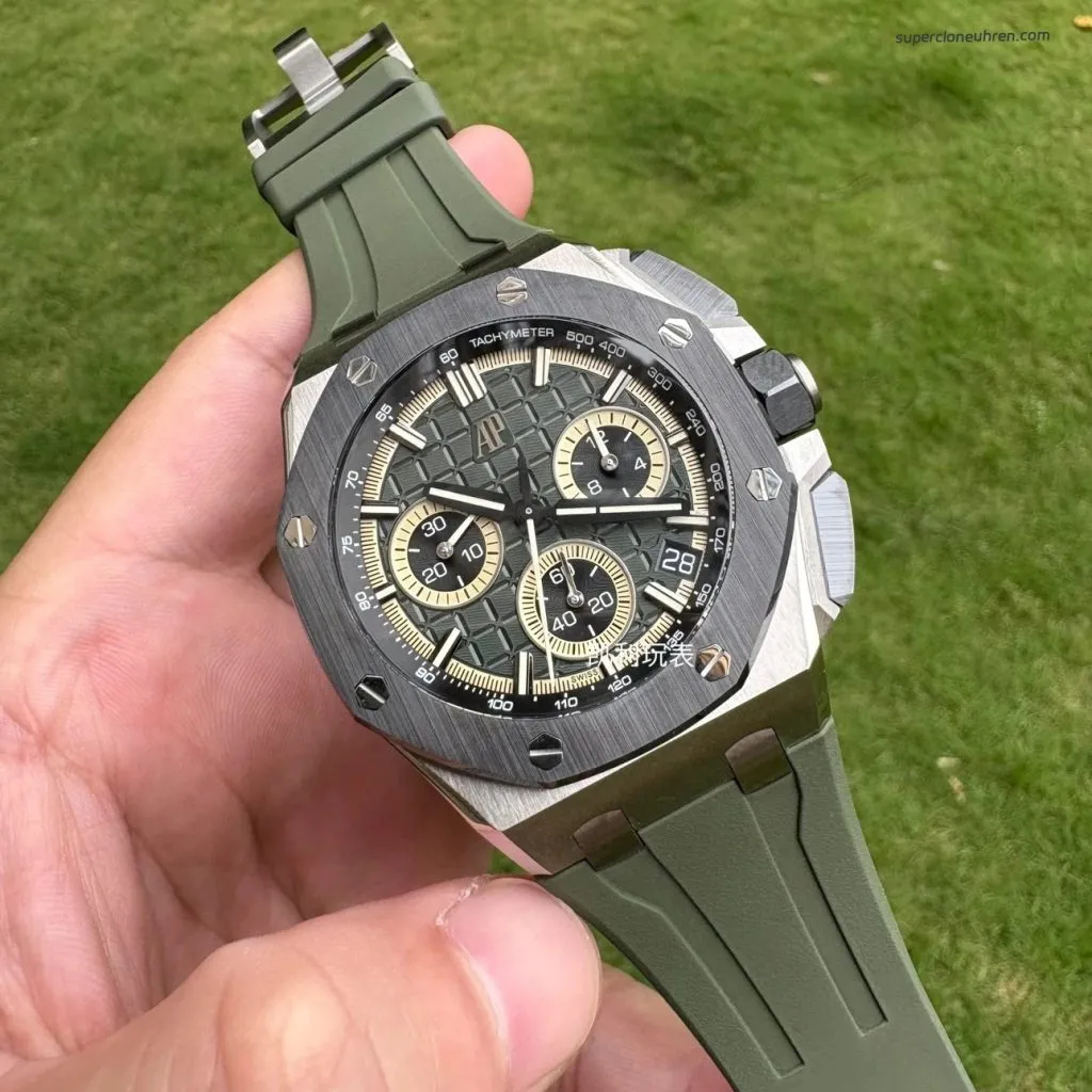 1:1 Super Clone Uhr Audemars Piguet Royal Oak Offshore 26420 Khaki-Grün Titan 43mm