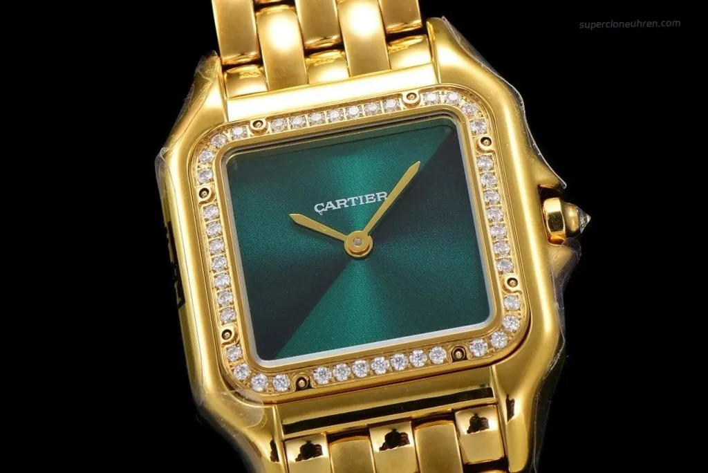 1:1 Super Clone Uhr Cartier Panthère WJPN0037 Gold mit Diamantlünette und grünem Zifferblatt 27x37mm