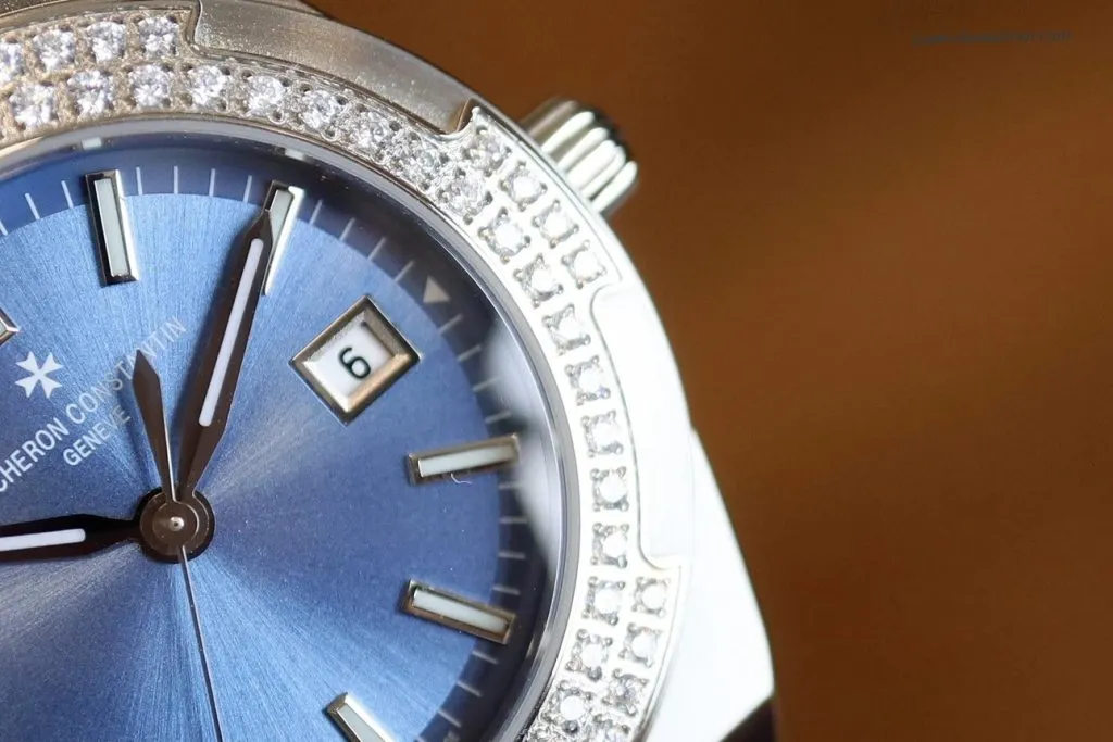 1:1 Super Clone Uhr Vacheron Constantin Overseas 1225V/200A-B590 Edelstahl Diamantlünette 33mm