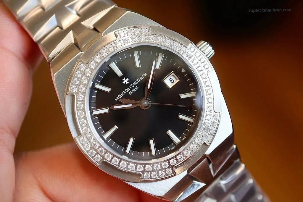 Super Clone Vacheron Constantin Overseas 1205V/100A-B591 Diamantlünette 33mm