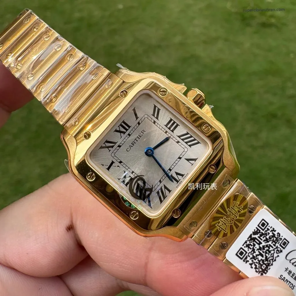 Super Clone Cartier Santos WGSA0107 Gelbgold Blaue Zeiger 27×34,5mm