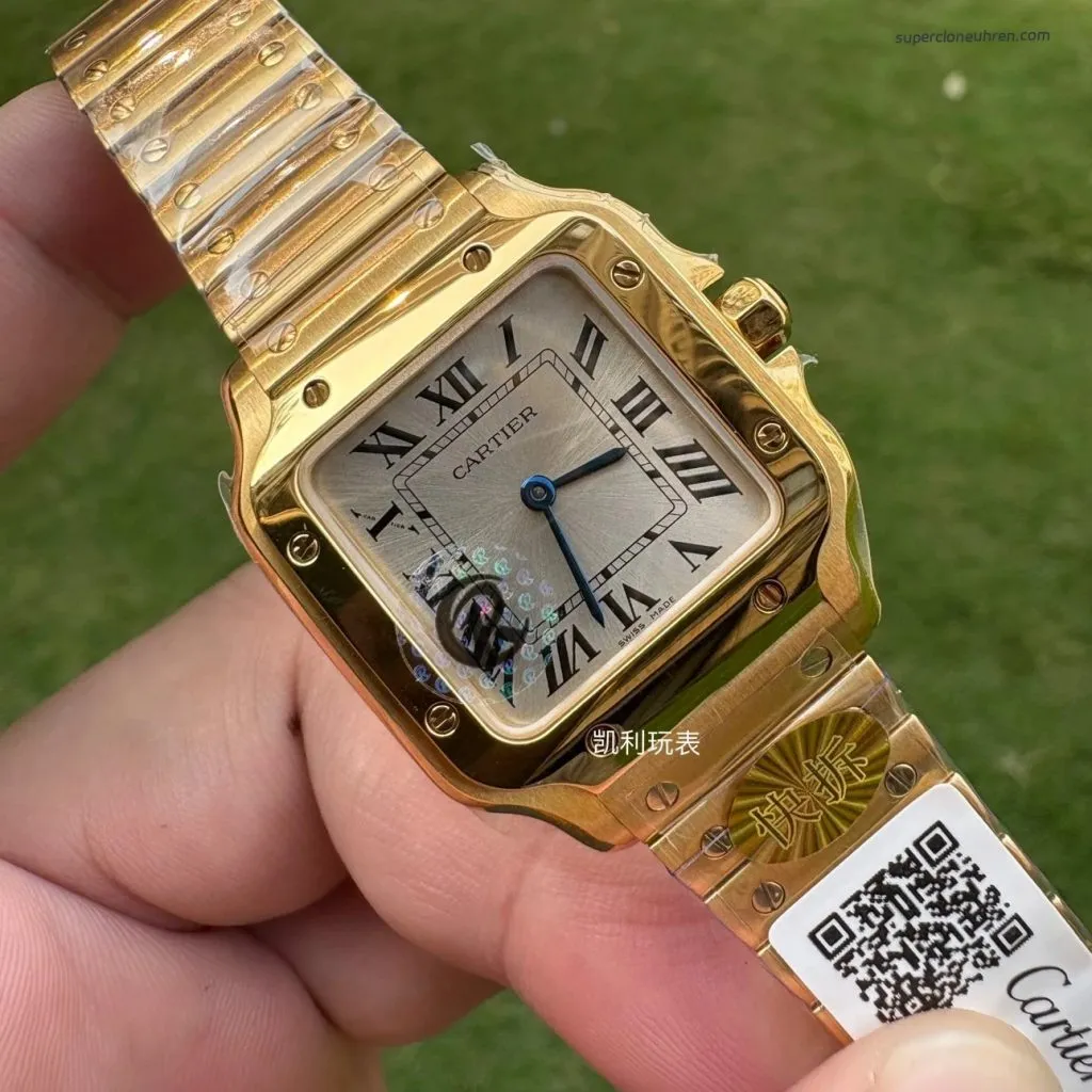 Super Clone Cartier Santos WGSA0107 Gelbgold Blaue Zeiger 27×34,5mm